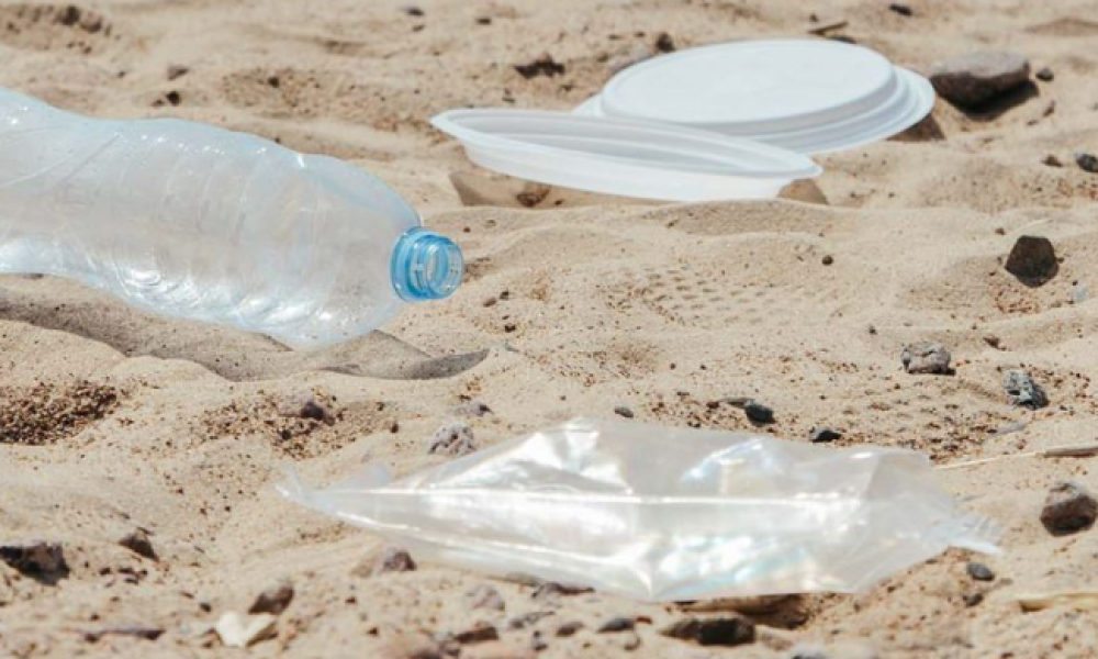 Beach dirty with plastic, Gili Air promotes sustainable tourism
